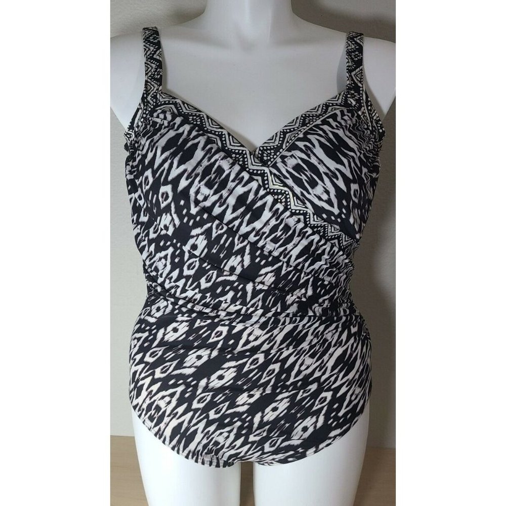 Miraclesuit Women's One Piece Faux‎ Wrap Ruched Swimsuit Black/White Print Sz 6